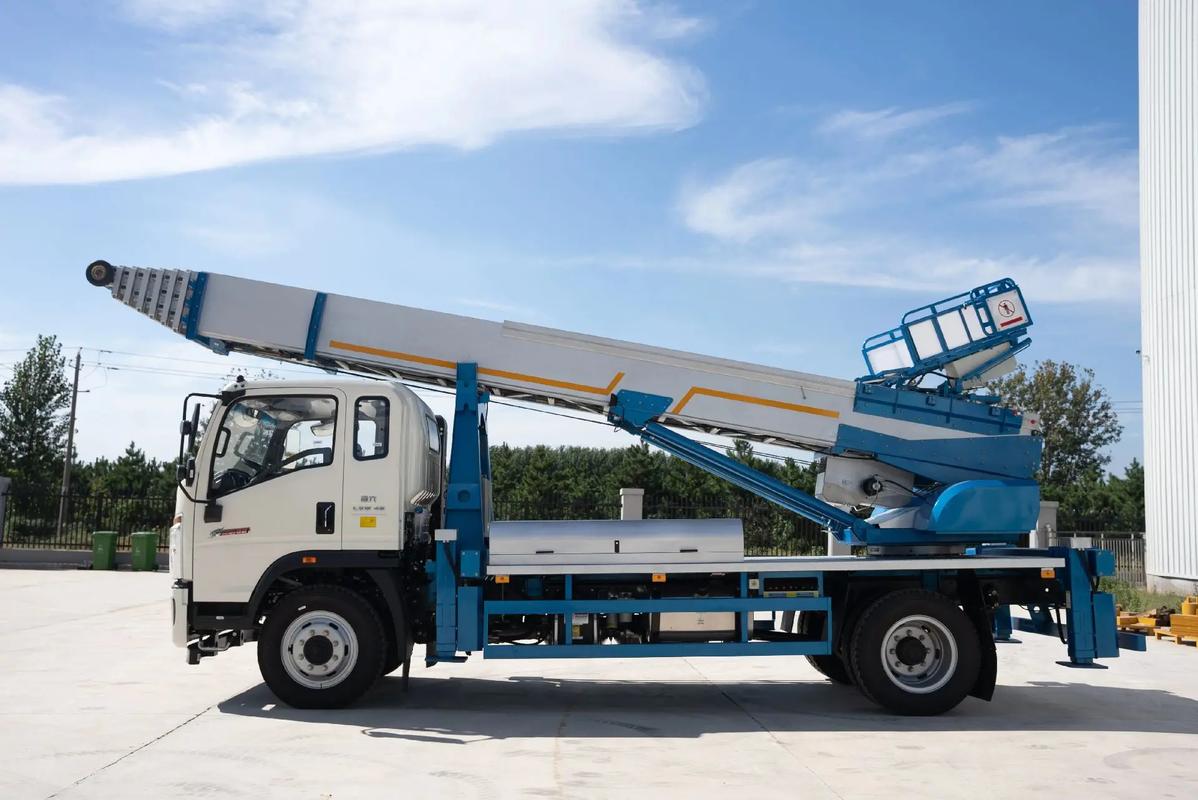 永嘉县云梯上料车租赁费用