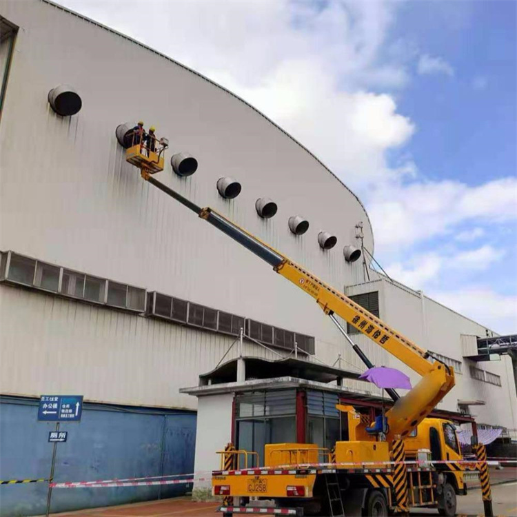 永嘉县高空作业车出租服务：专业广告牌安装解决方案